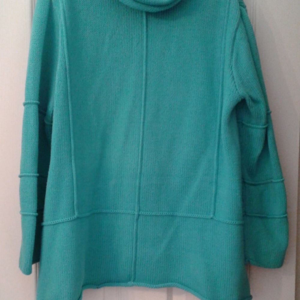 Sweater nice knit